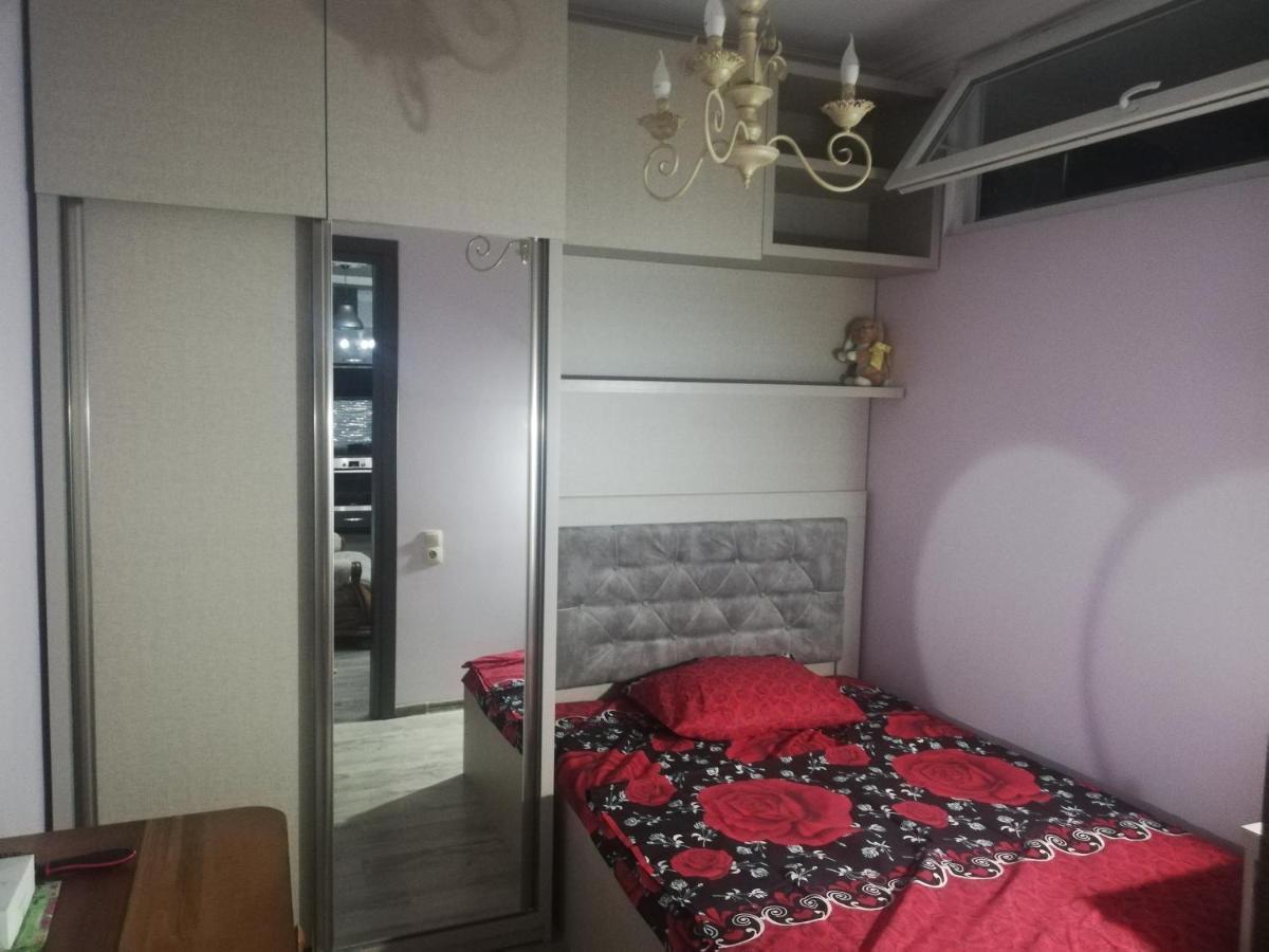 Apartment Irina Batumi Esterno foto