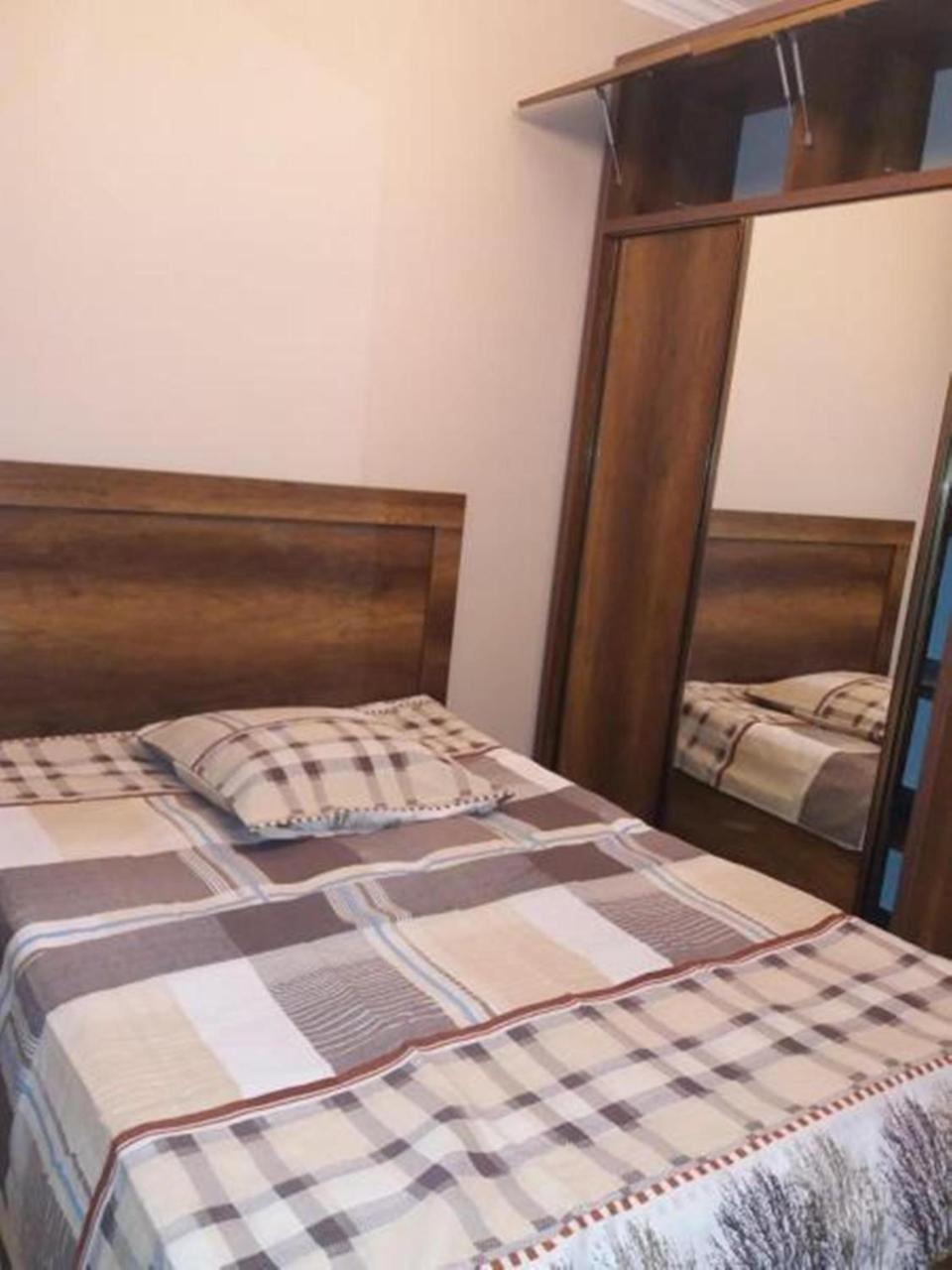 Apartment Irina Batumi Esterno foto